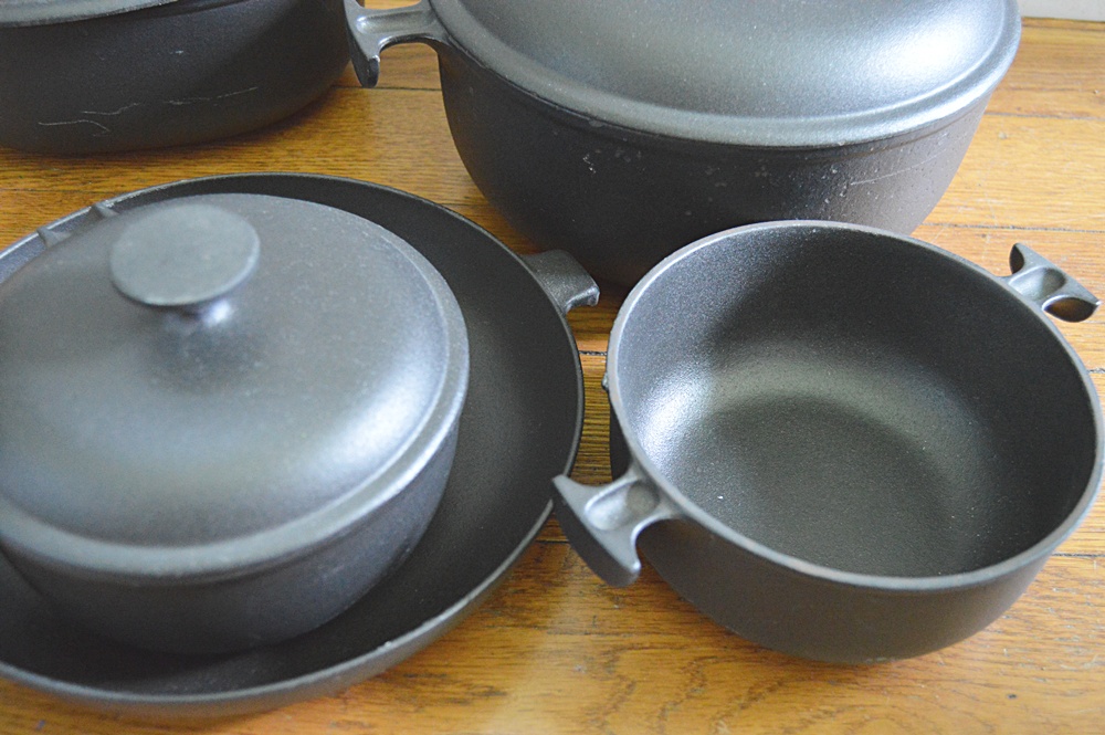 Le Creuset Cast Iron Cookware Set