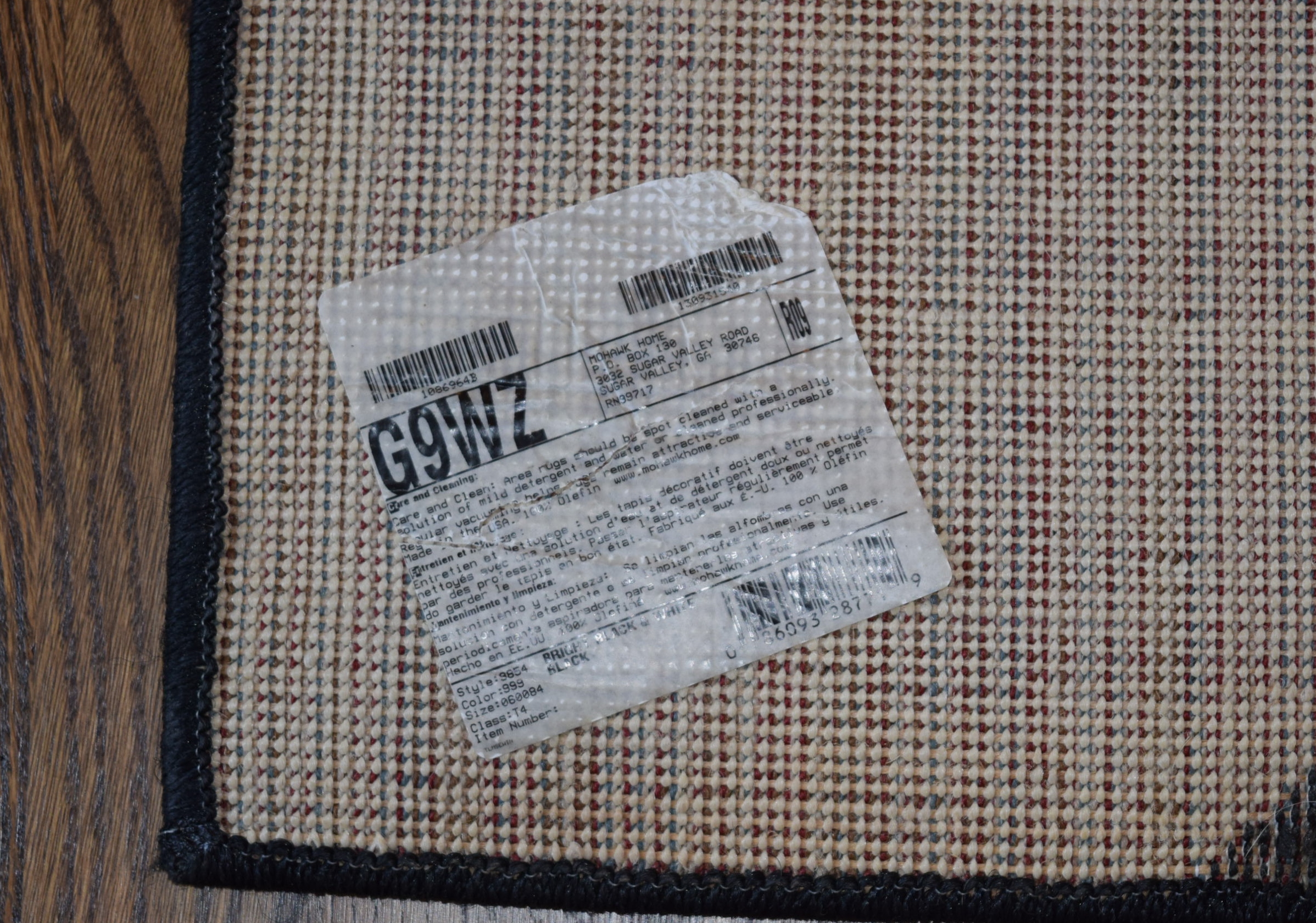 Black and White Contemporary Abstract Area Rug