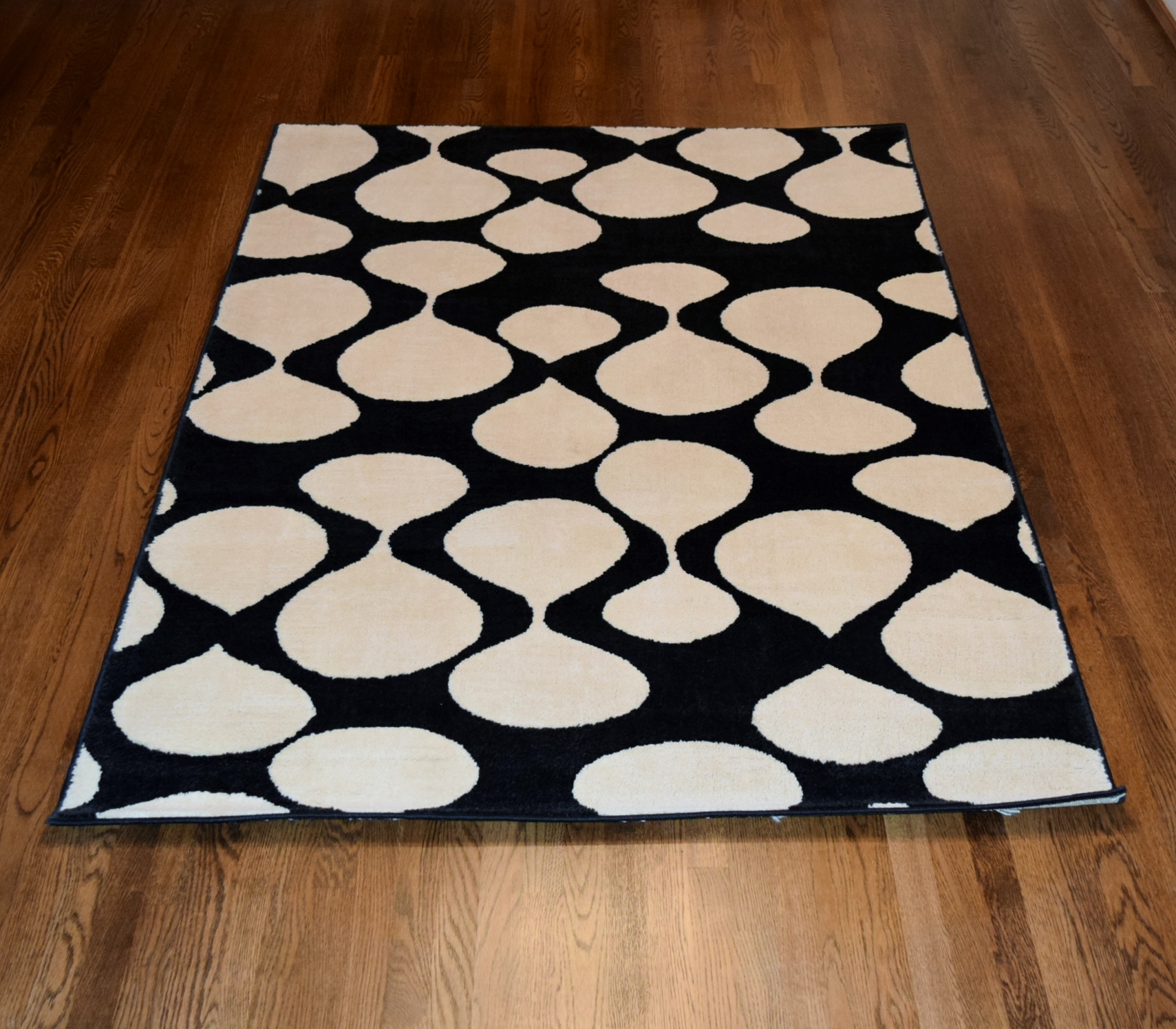 Black and White Contemporary Abstract Area Rug