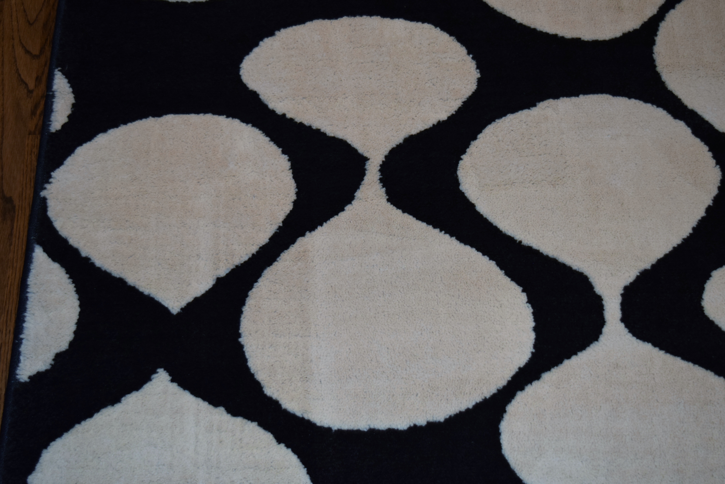 Black and White Contemporary Abstract Area Rug