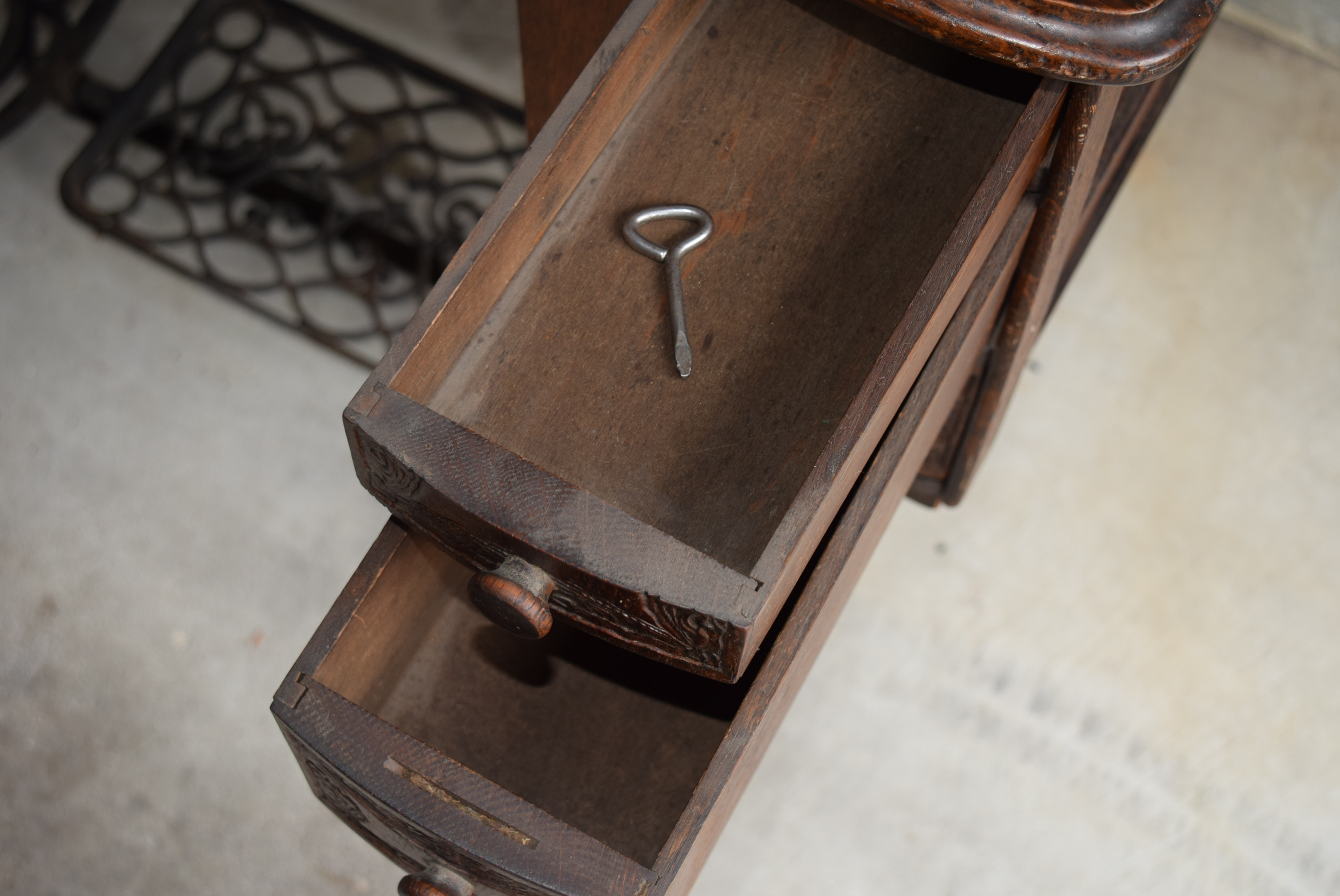 Antique Minnesota A Treadle Sewing Machine.