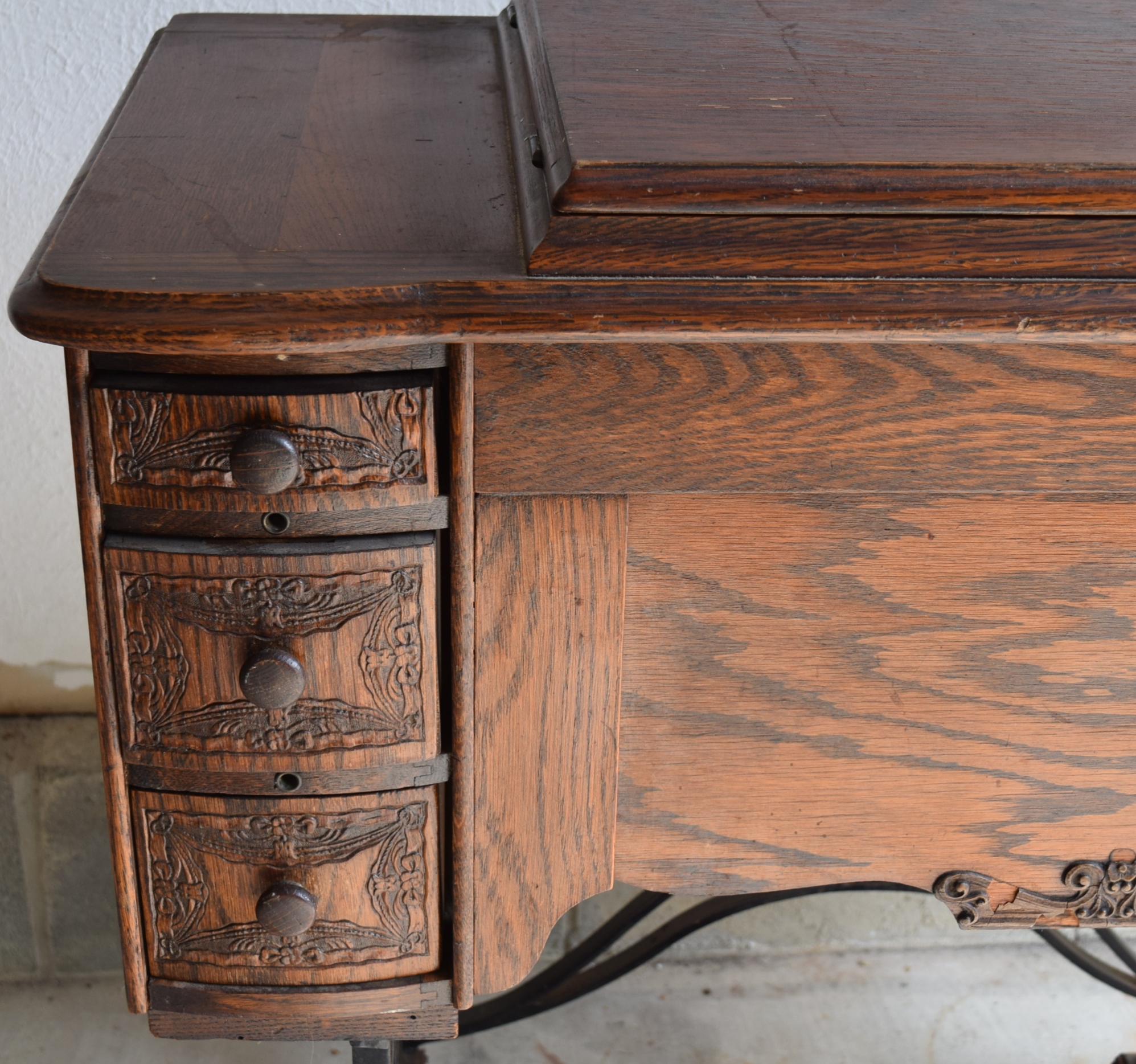 Antique Minnesota A Treadle Sewing Machine.