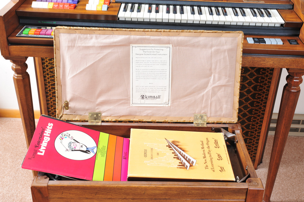 Kimball Swinger 700 Electric Organ "The Entertainer III"