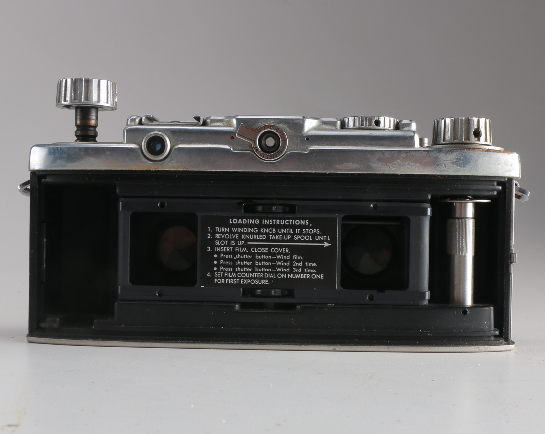 Vintage Revere Stereo 33 Camera and Leather Satchel