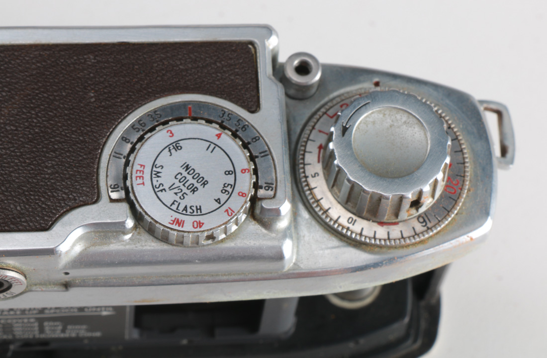 Vintage Revere Stereo 33 Camera and Leather Satchel