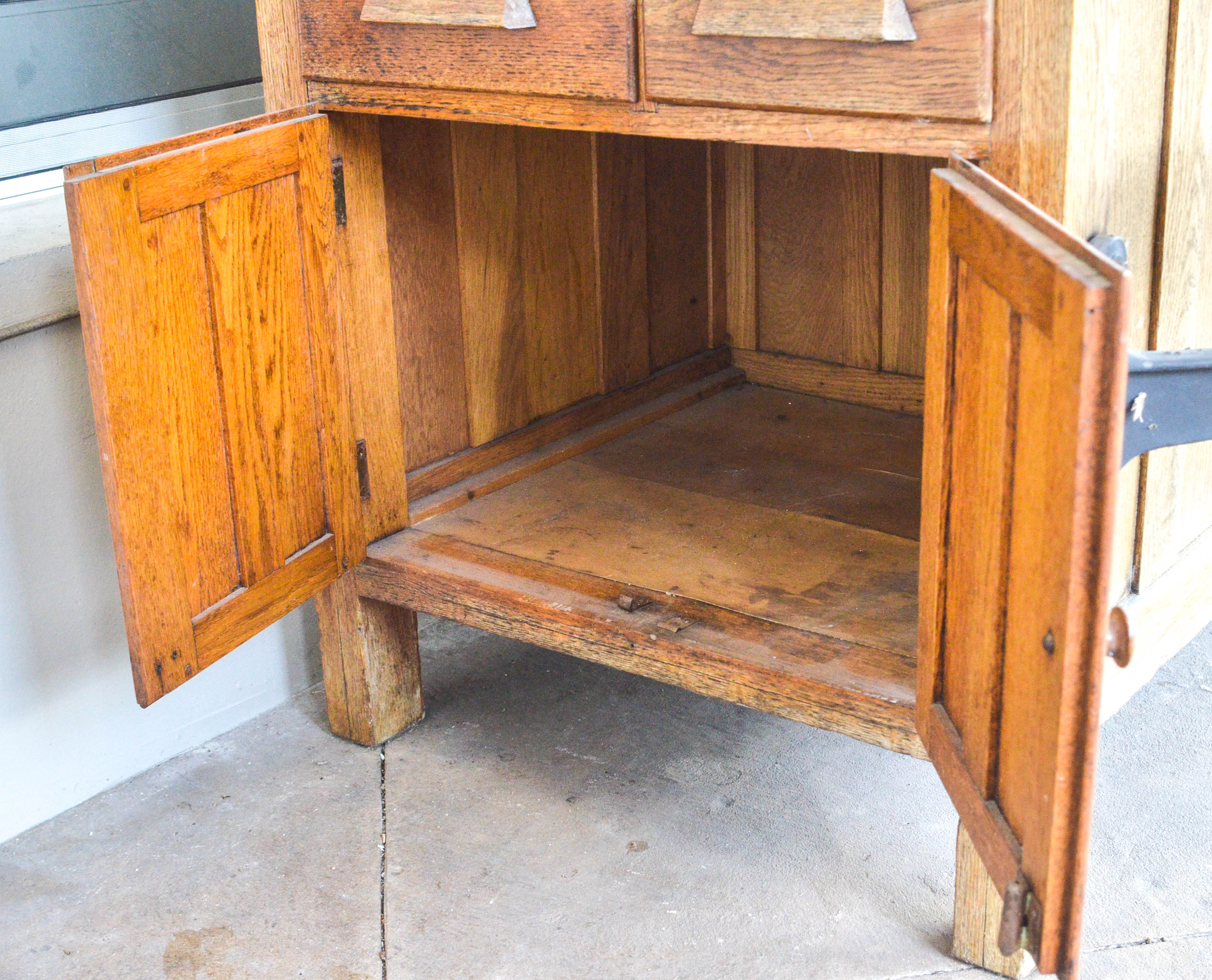 Vintage Style Industrial Laboratory Table