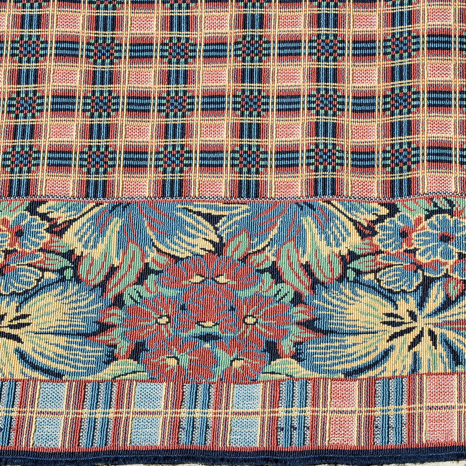 "Somak Collection" Plaid and Floral Area Rug