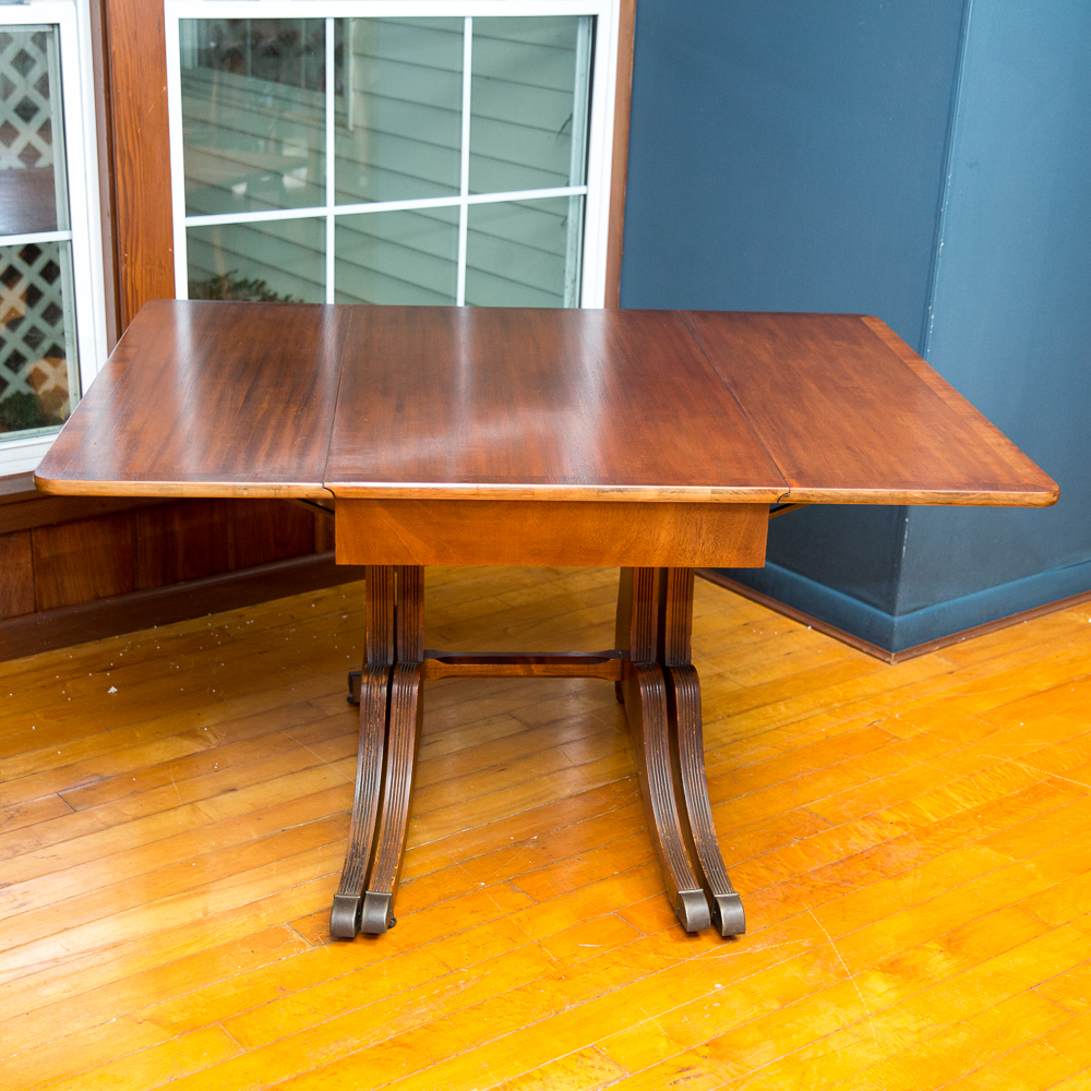 Duncan Phyfe Style Mahogany Dining Table