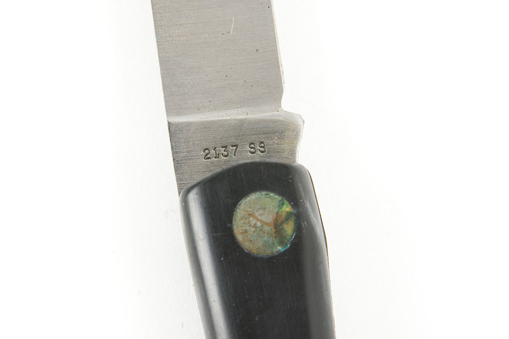 Case XX 2137 SS Folding Pocket Knife