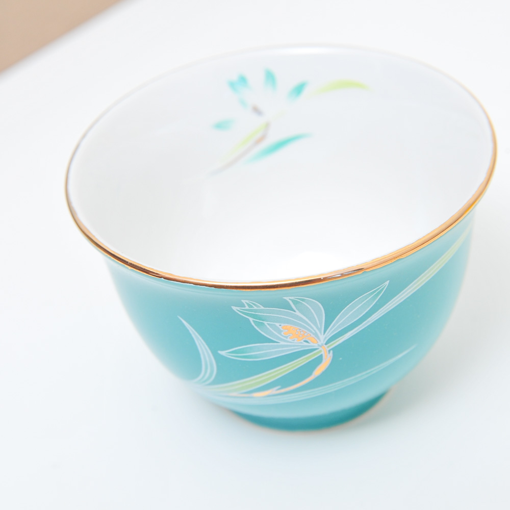 Generous Collection of Elegant Tableware