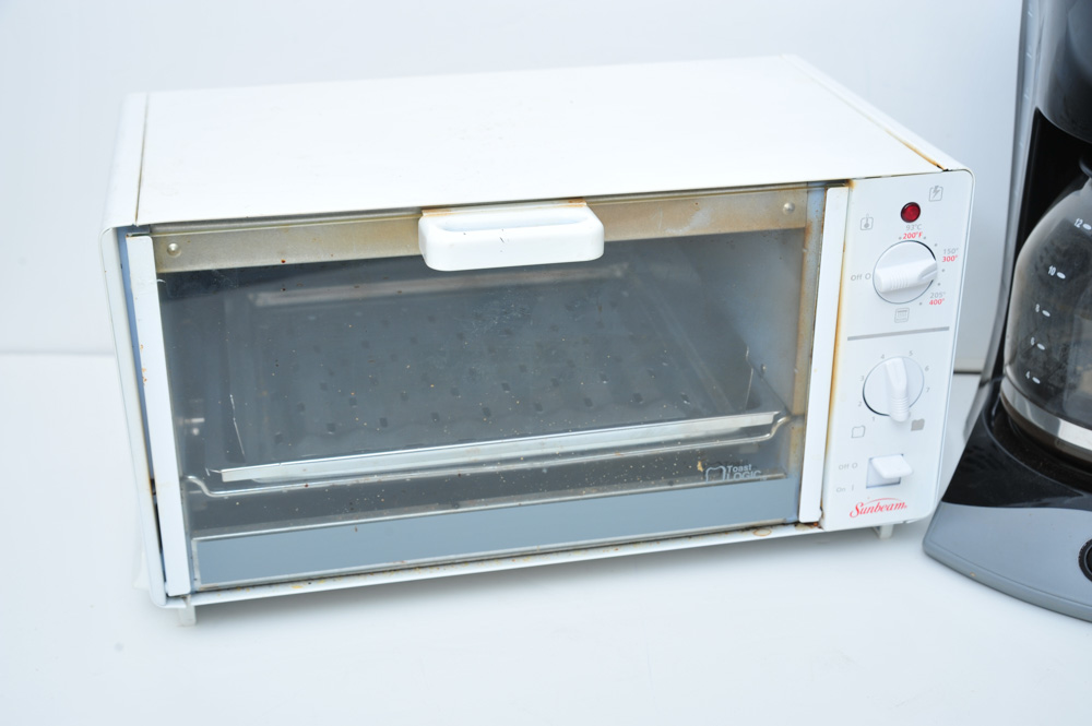 Collection of Small Kitchen Appliances