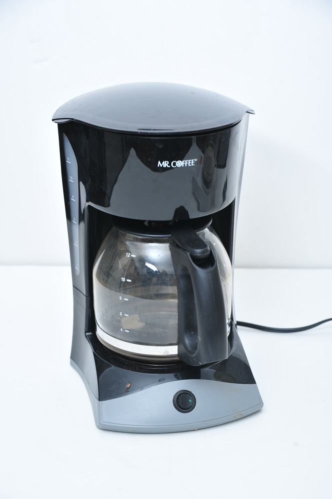 Collection of Small Kitchen Appliances