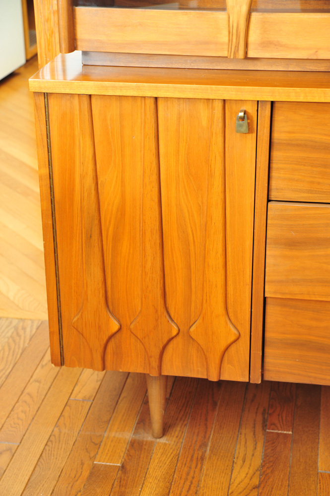 Mid Century Modern Teak Wood China Cabinet