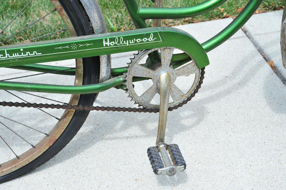 Women's Vintage Schwinn Hollywood Cruiser Bicycle