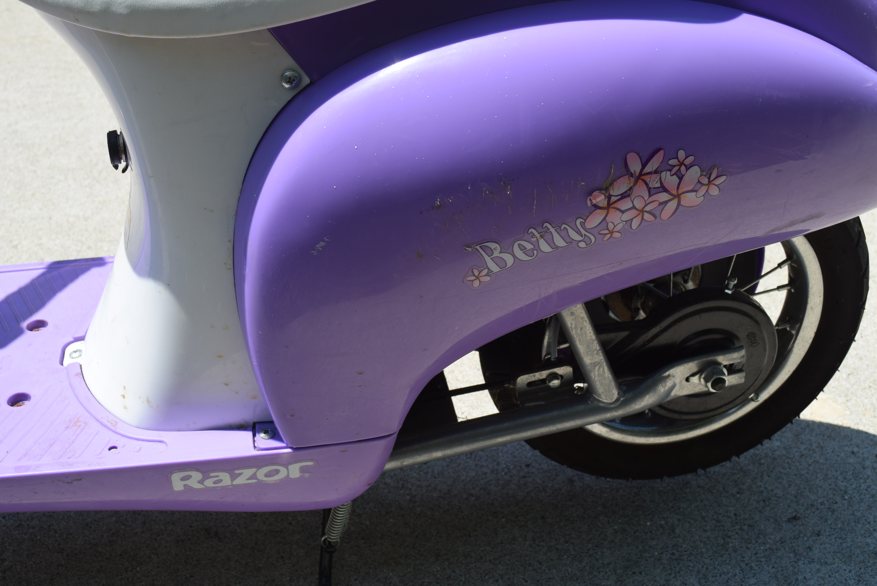 Razor Pocket Mod Betty Motorized Electric Scooter