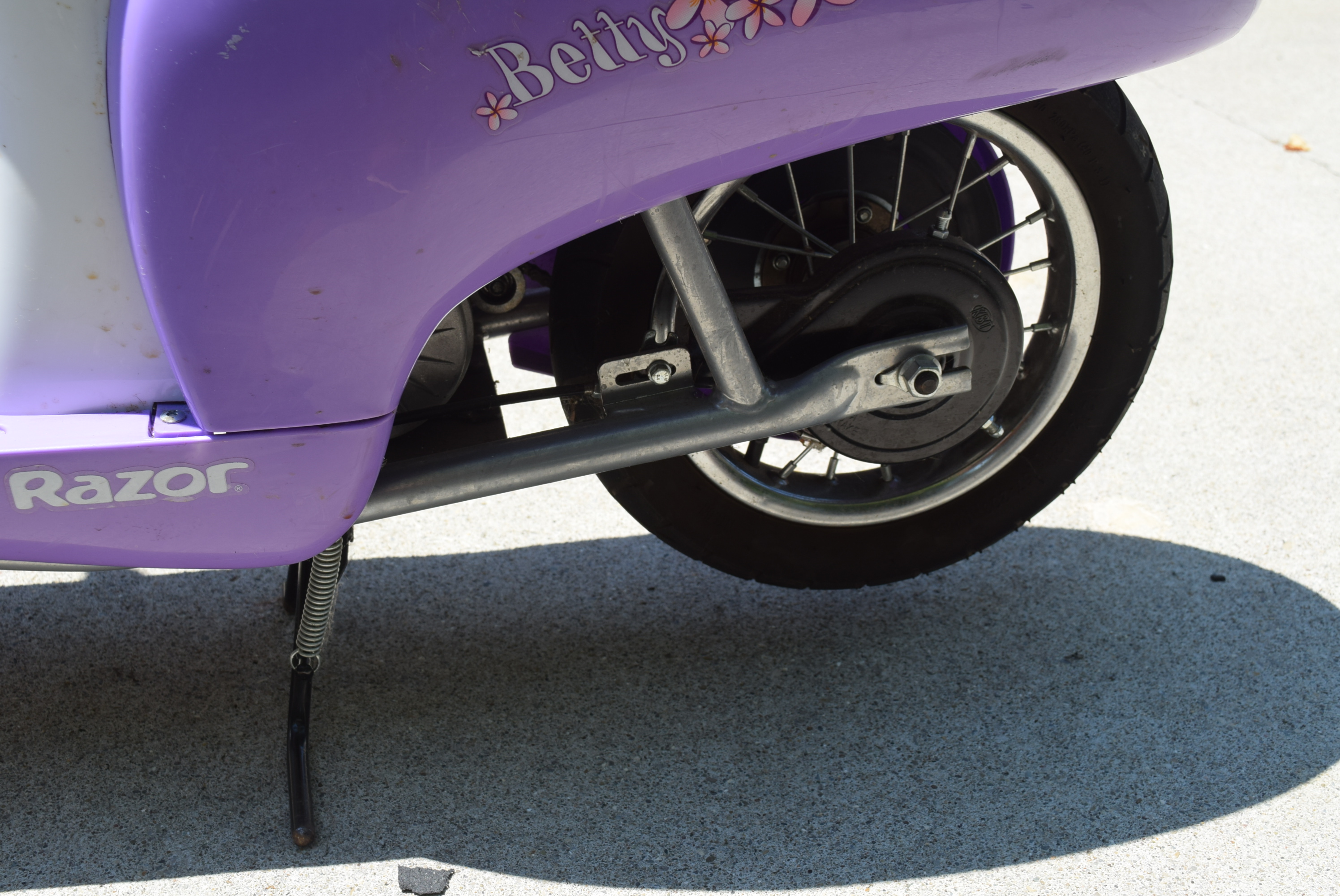 Razor Pocket Mod Betty Motorized Electric Scooter