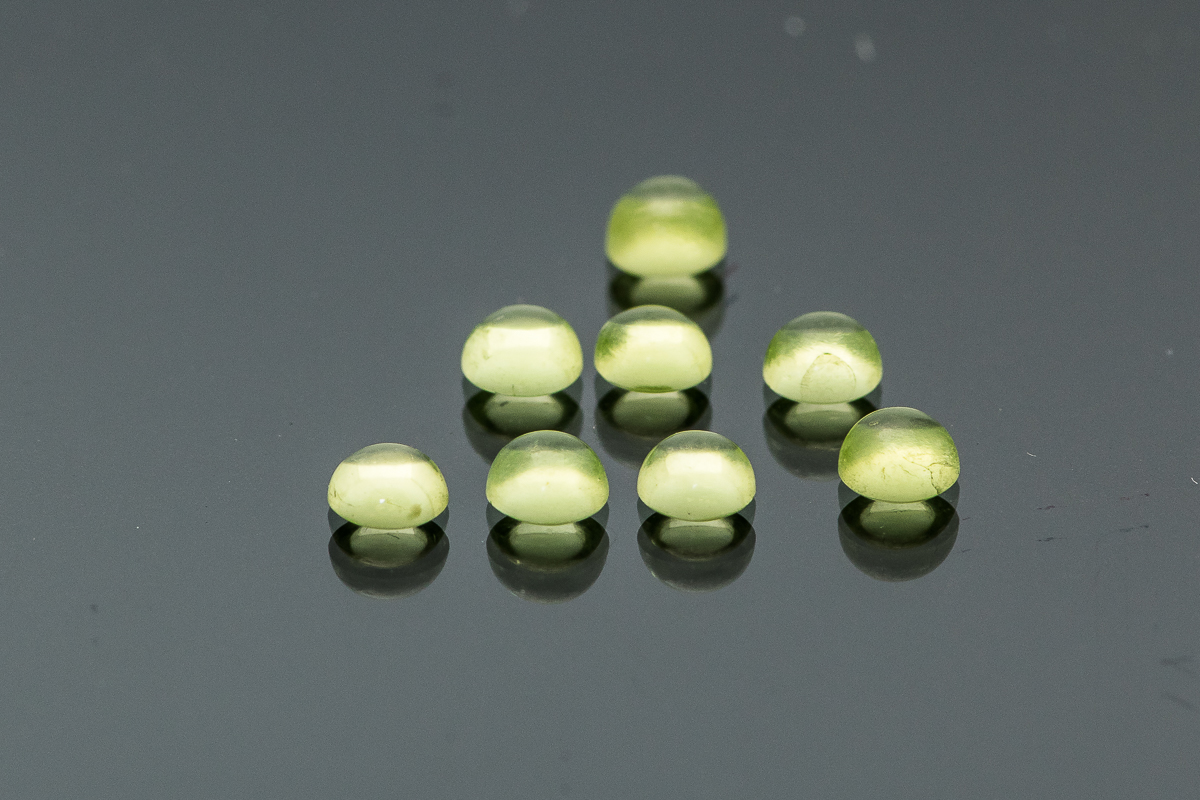 Assorted 3.06 CTW Round Cabochon Cut Natural Peridot Loose Stones