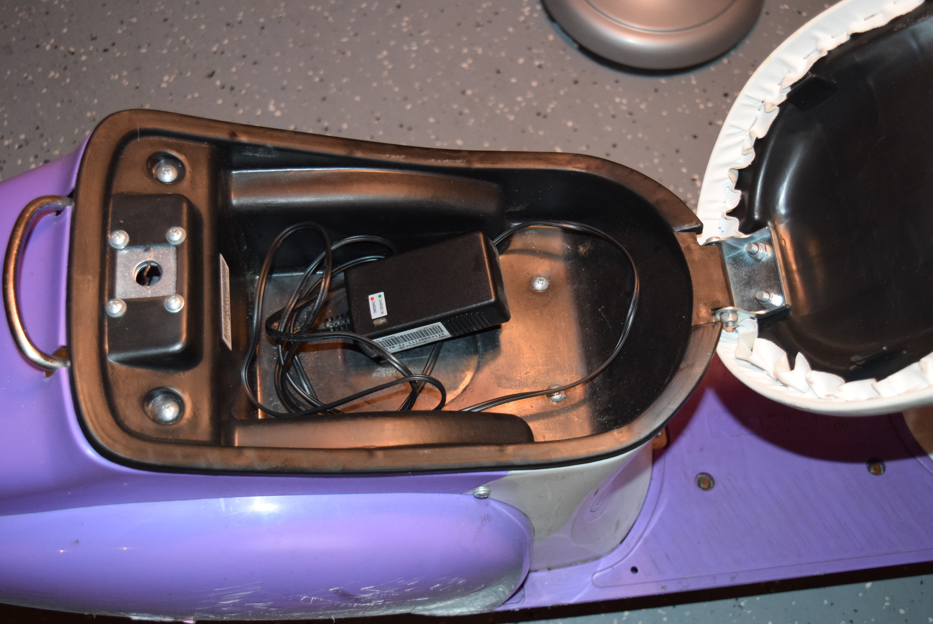 Razor Pocket Mod Betty Motorized Electric Scooter