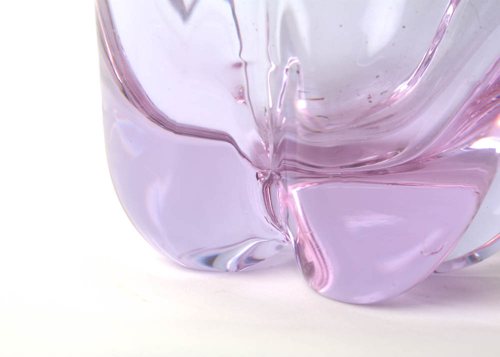 Antique Alexandrite Neodymium Color Changing Art Glass Vase