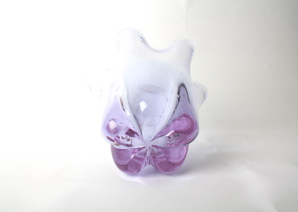 Antique Alexandrite Neodymium Color Changing Art Glass Vase