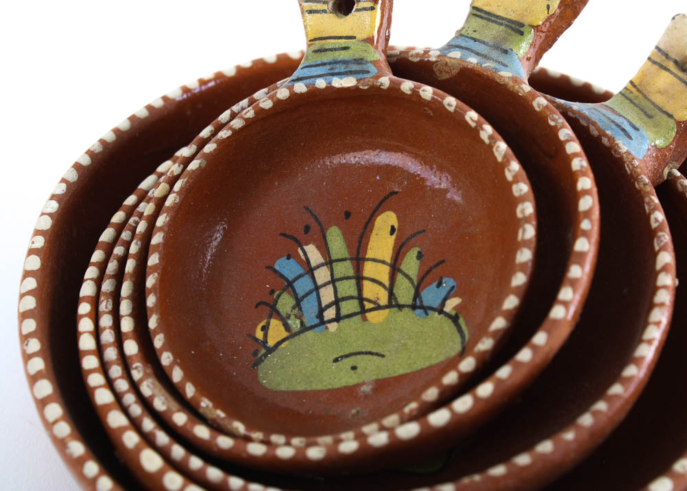 Handmade Tlaquepaque Mexican Earthenware Pottery Miniature Nesting Set