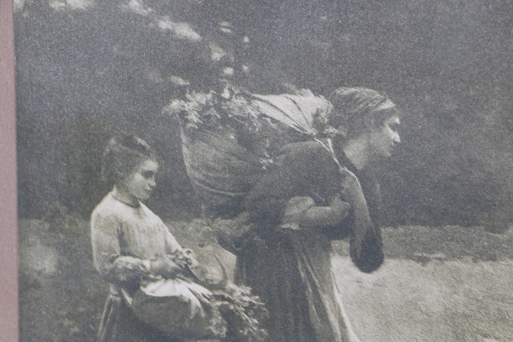 Vintage Print of Bäuerin mit Tochter bei der Heimkehr von der Fut