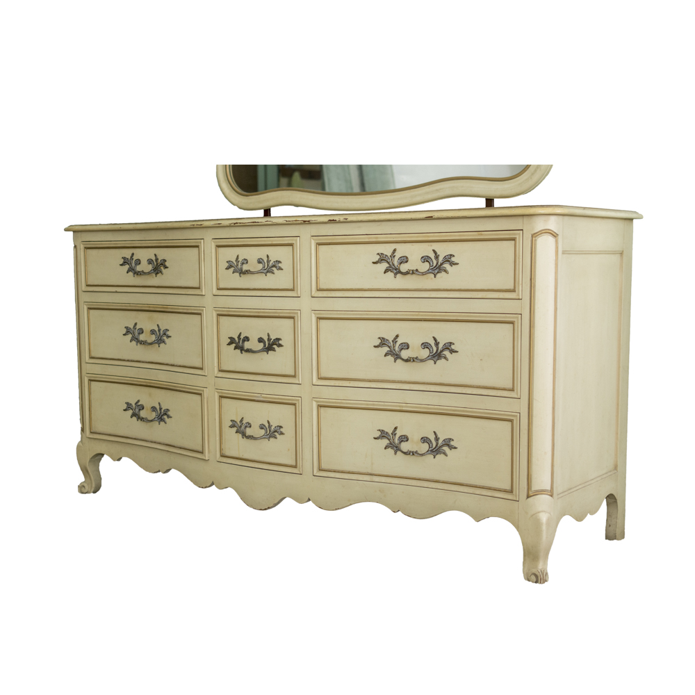 Vintage French Provincial Style Bedroom Set