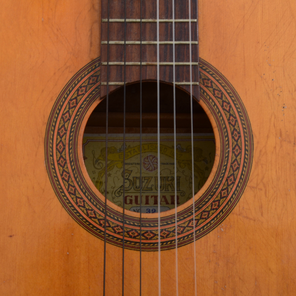 Suzuki Classical Guitar