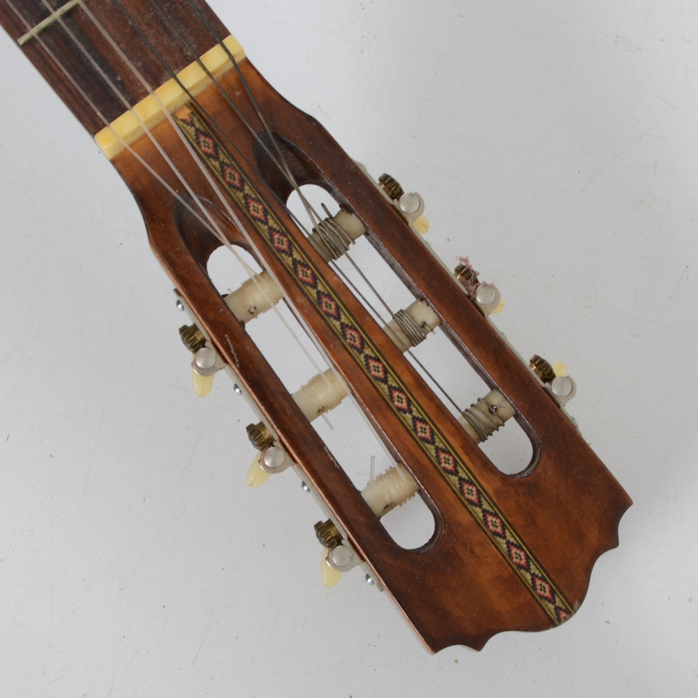 Suzuki Classical Guitar