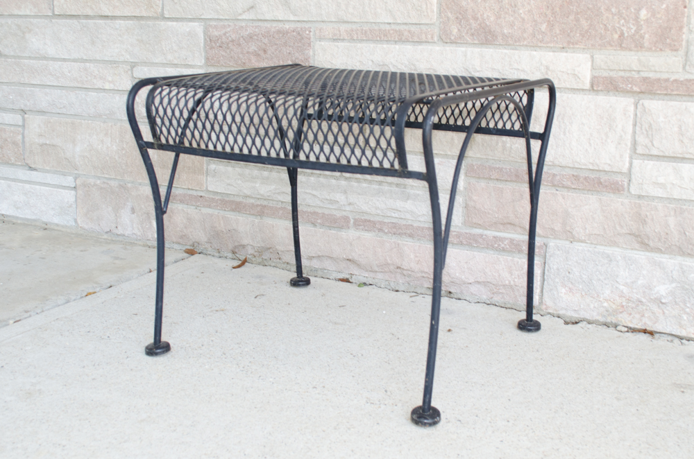 Wrought Metal Outdoor Furniture