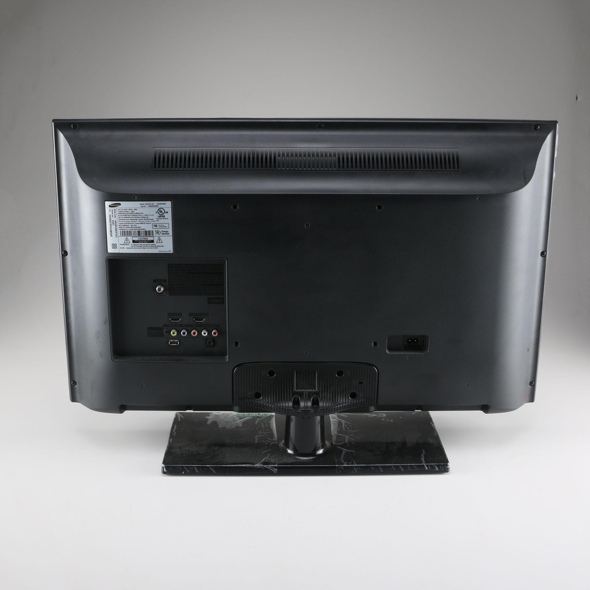 32" Samsung Flat-Screen Television