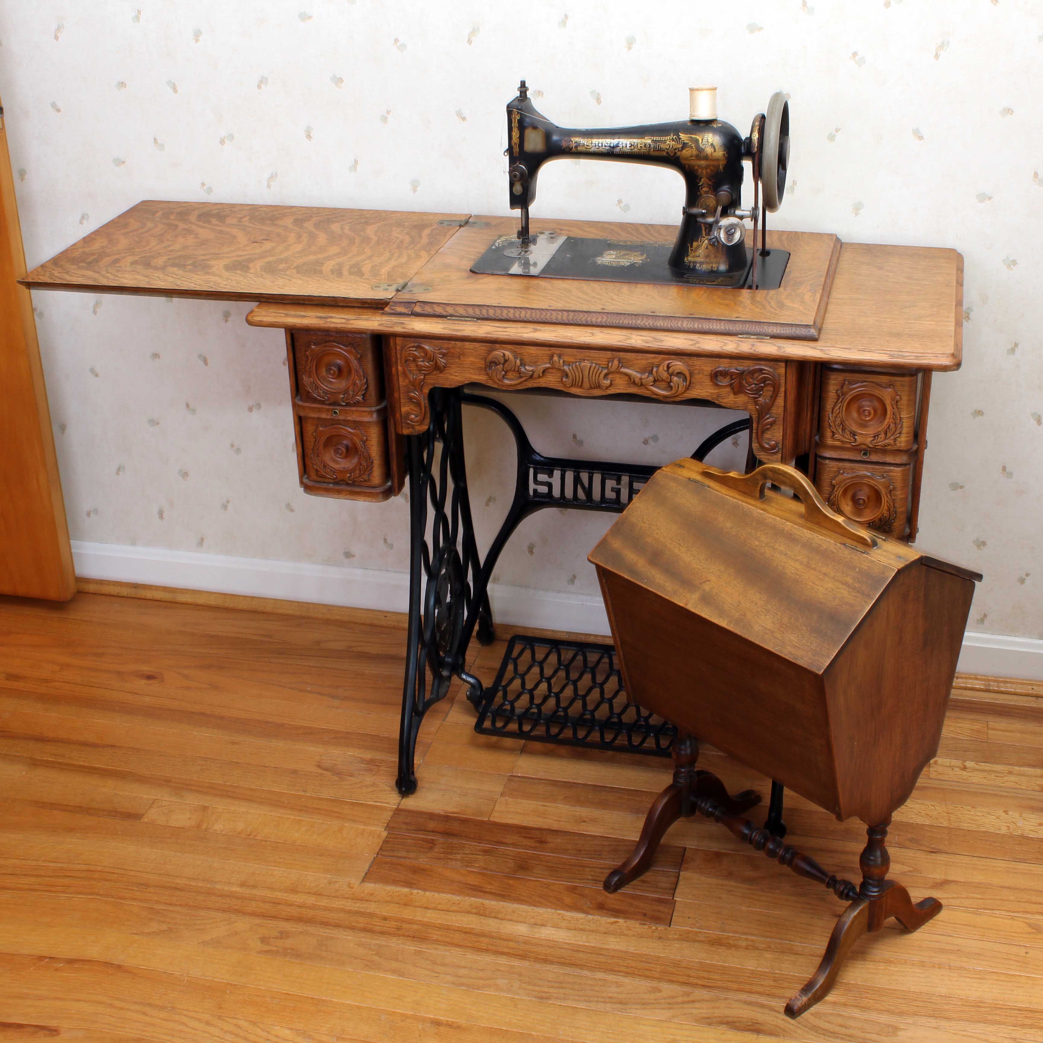 1891 Singer Treadle Sewing Machine Sphinx Design
