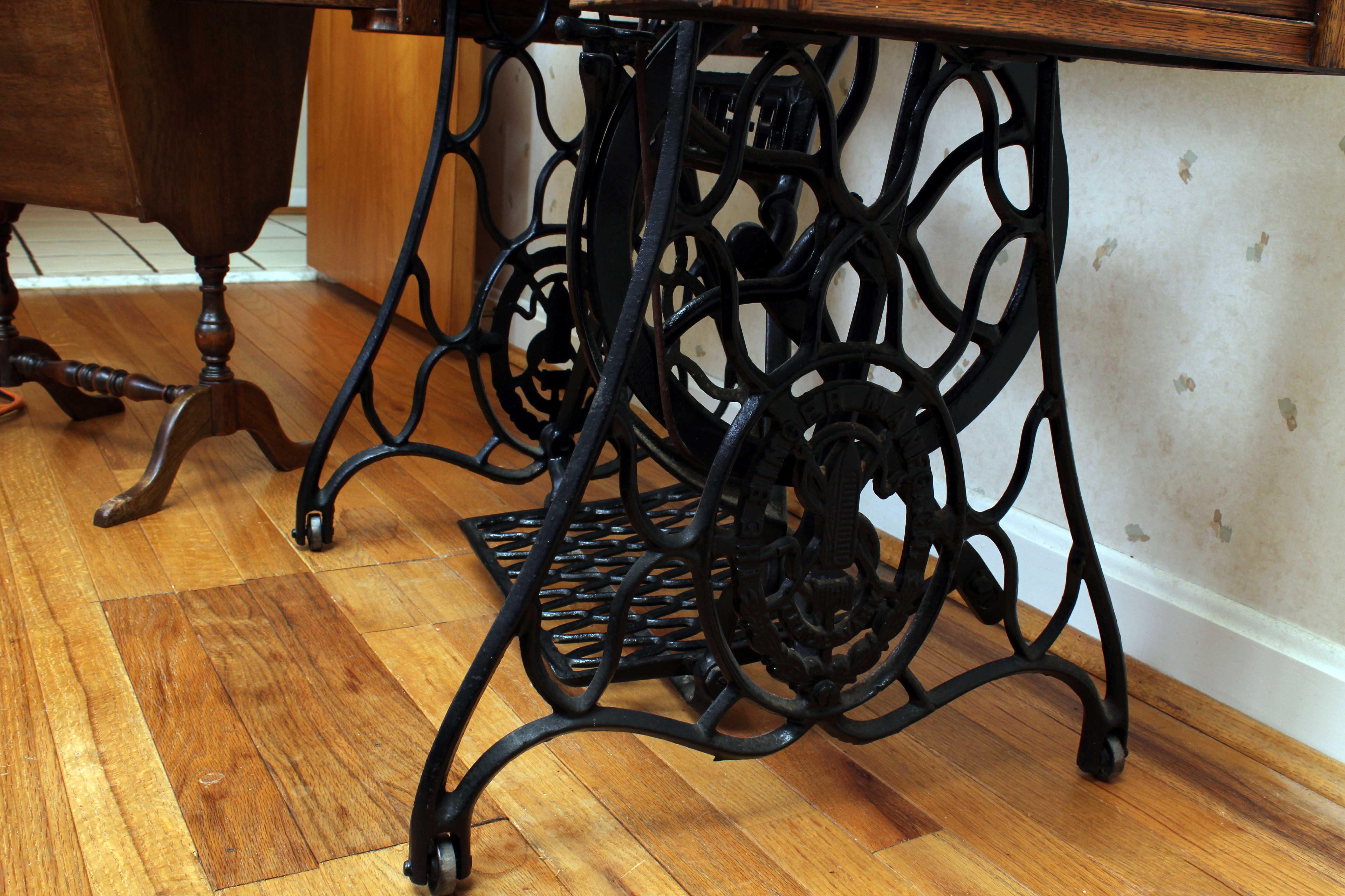 1891 Singer Treadle Sewing Machine Sphinx Design