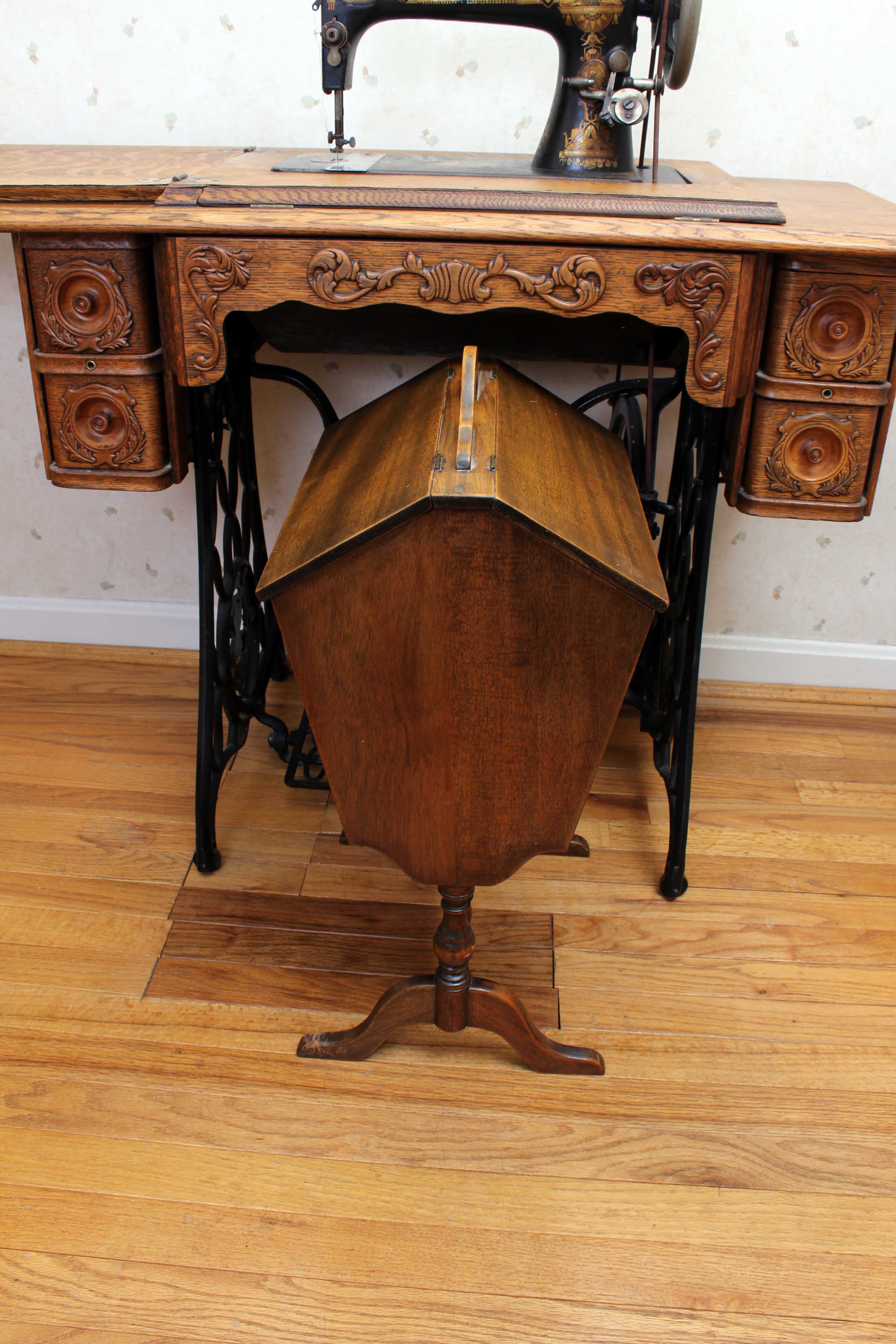 1891 Singer Treadle Sewing Machine Sphinx Design