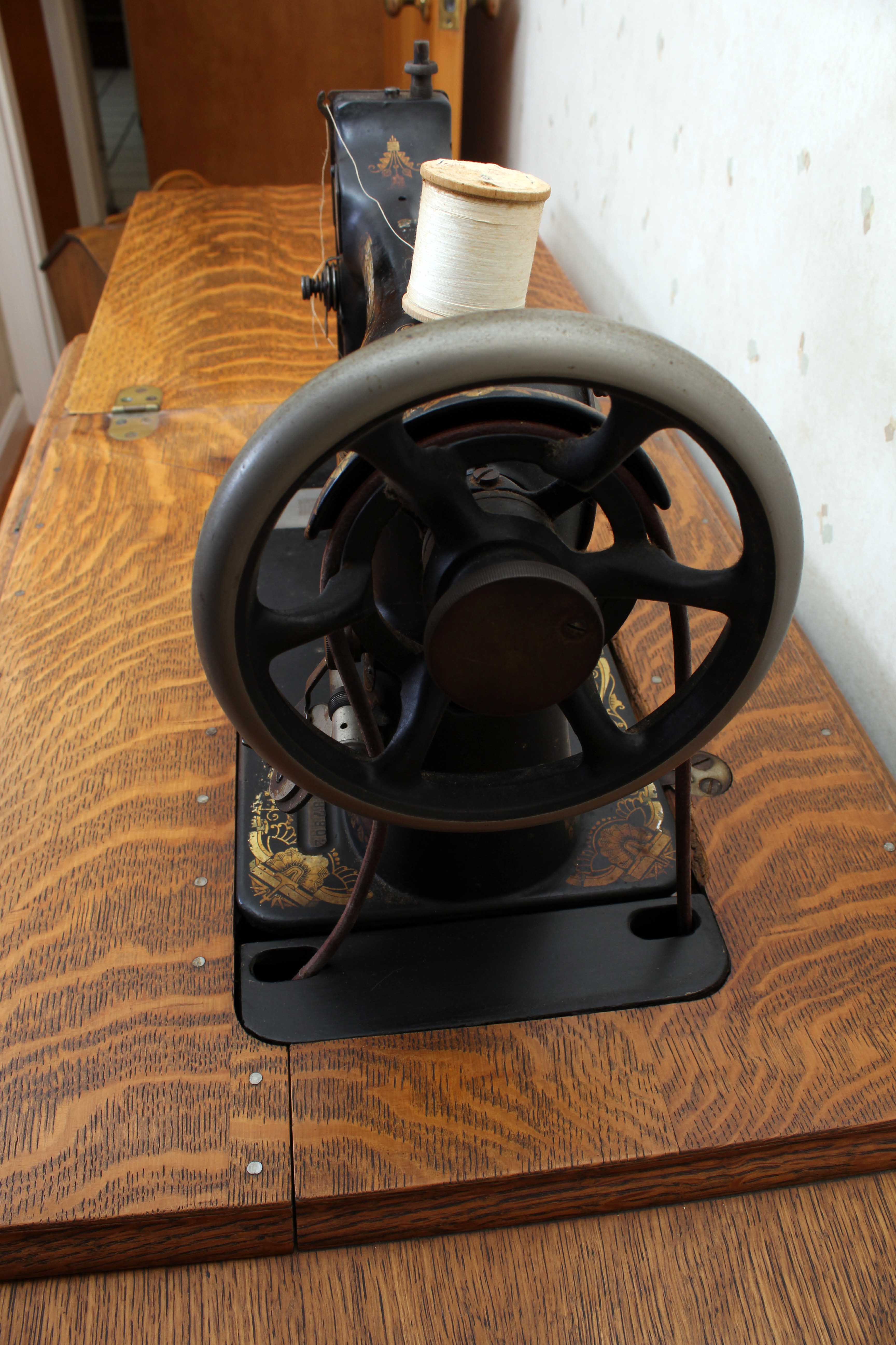 1891 Singer Treadle Sewing Machine Sphinx Design