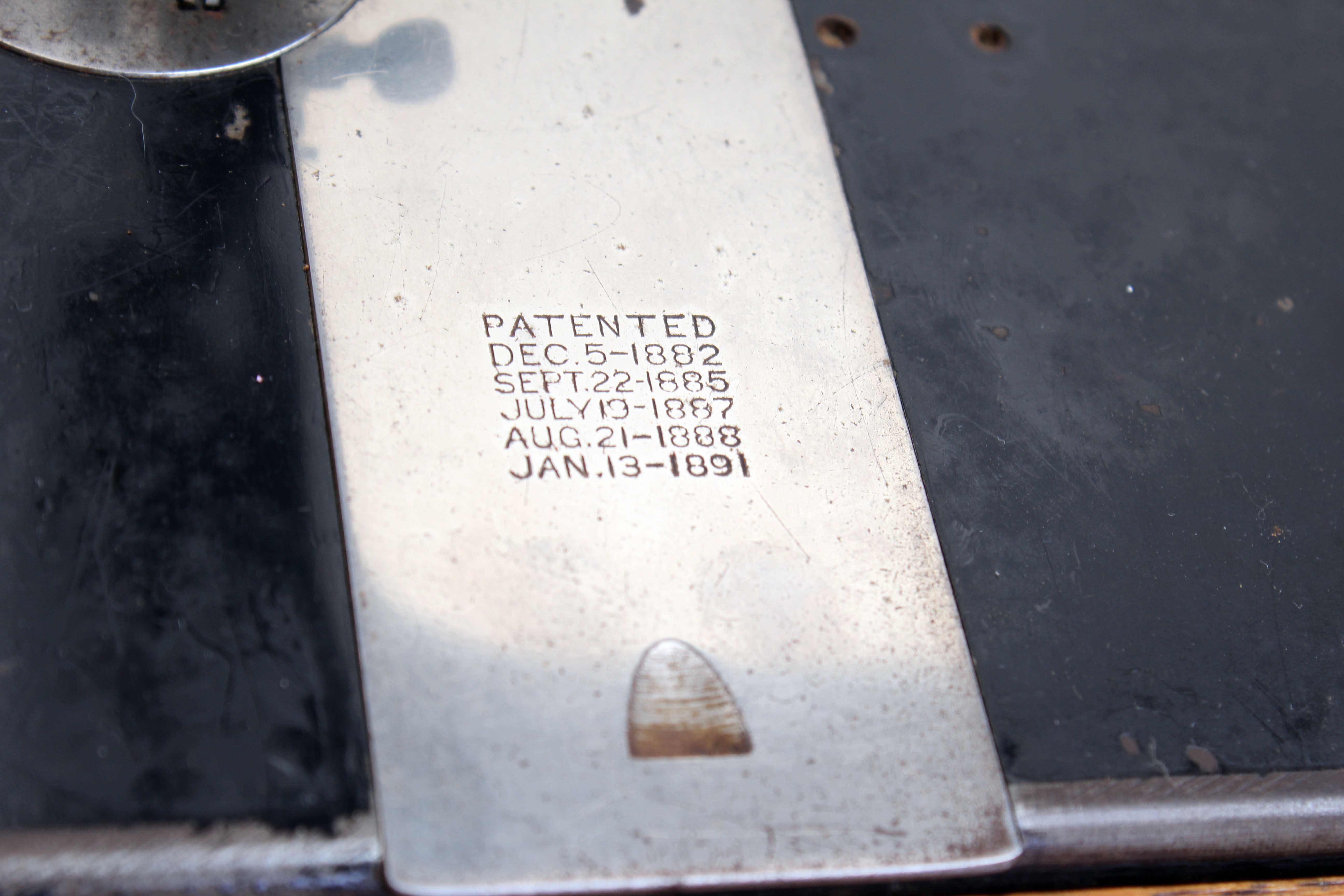 1891 Singer Treadle Sewing Machine Sphinx Design