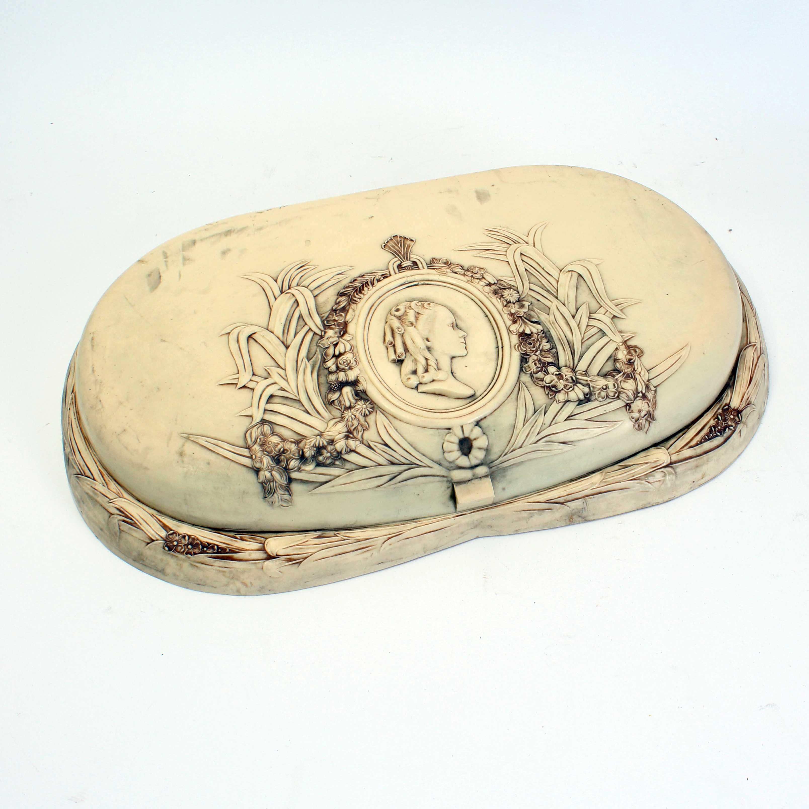 Vintage Art Deco Vanity Accessories with Original Case