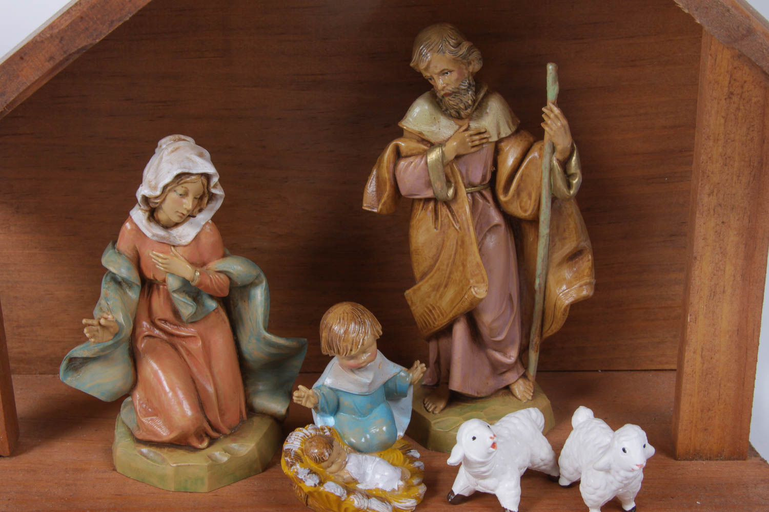 Assortment of Christmas Decor