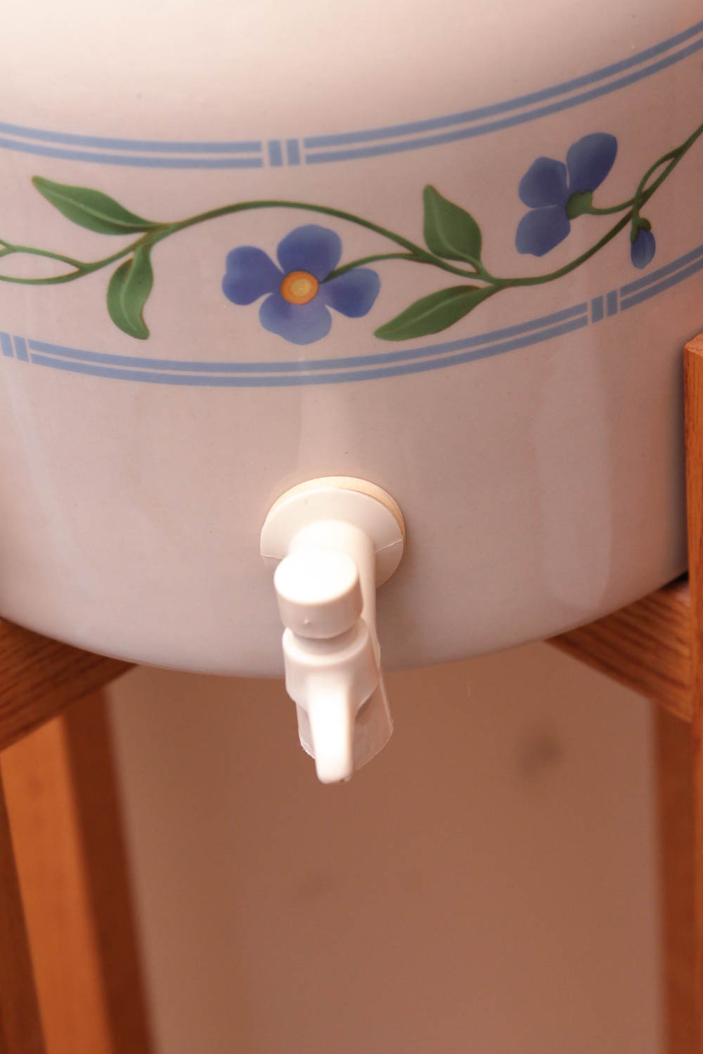 Water Crock and Stand