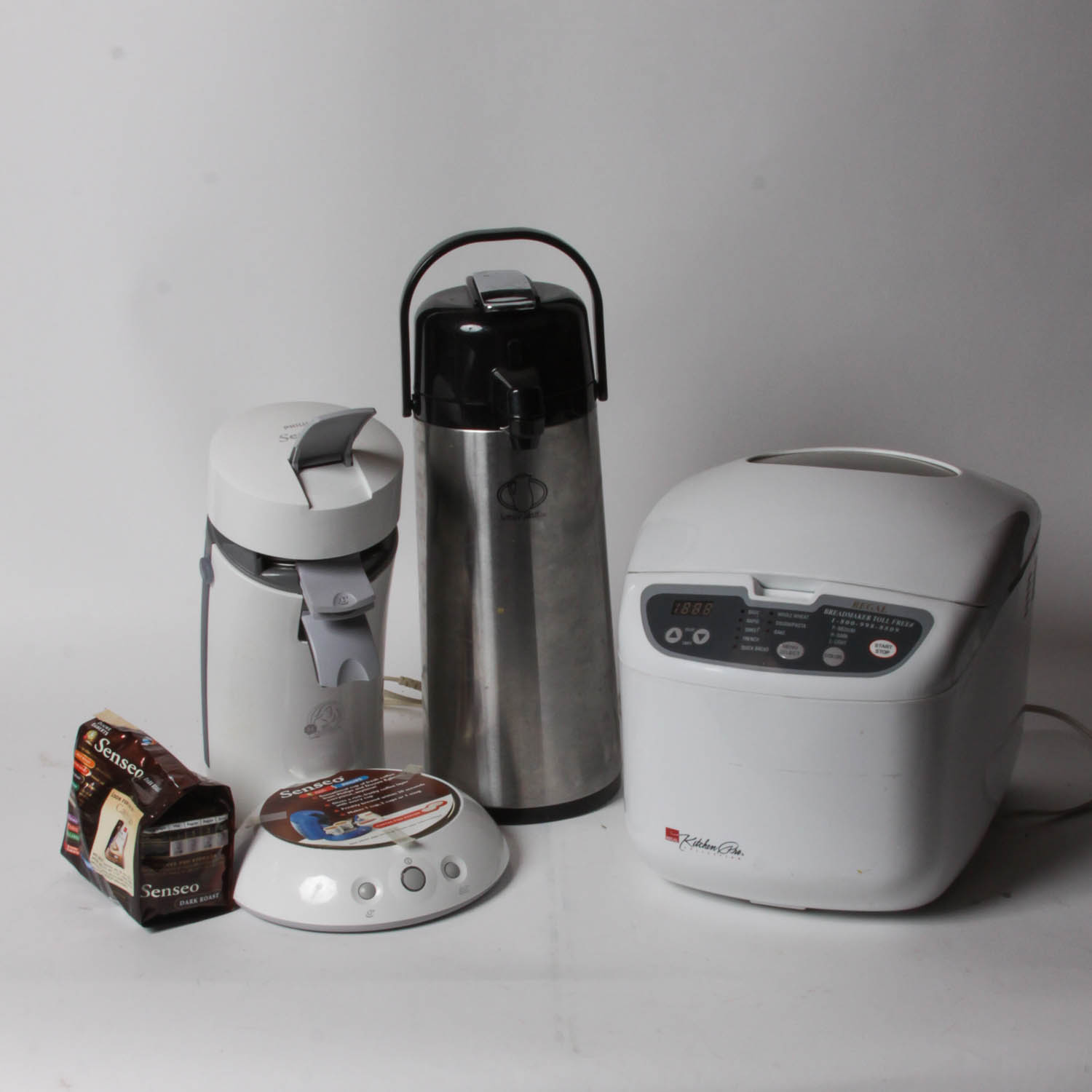 Assortemnt of Kitchen Appliances
