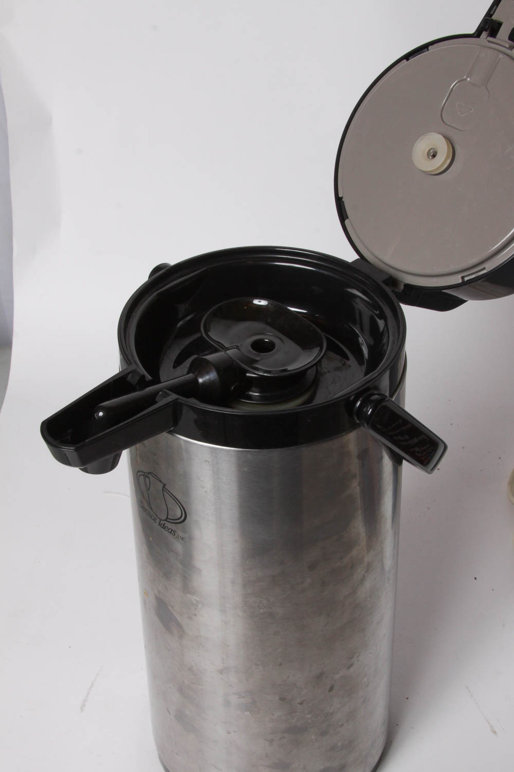 Assortemnt of Kitchen Appliances