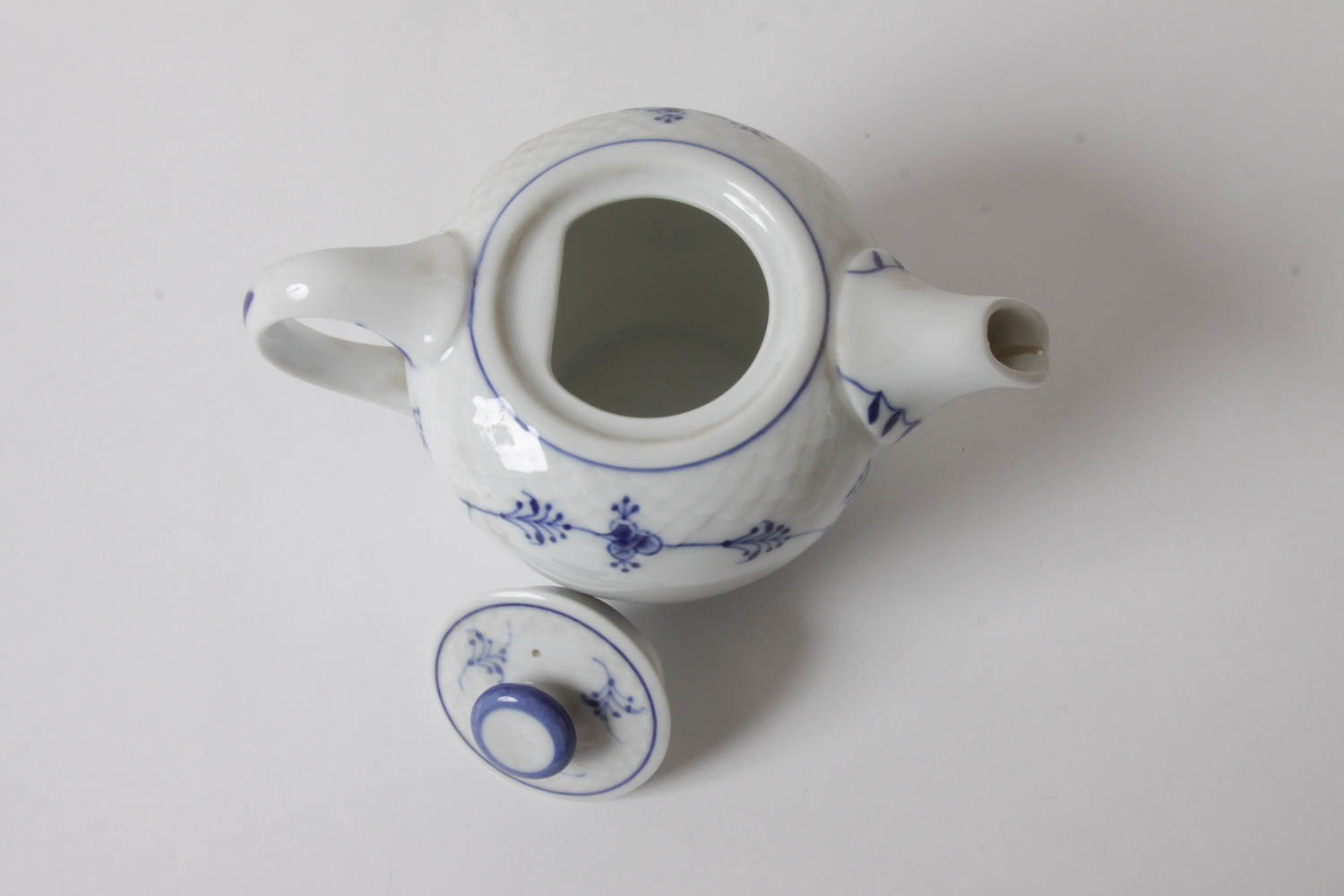 Circa 1948 Bing and Grondahl Lace Tea Pot