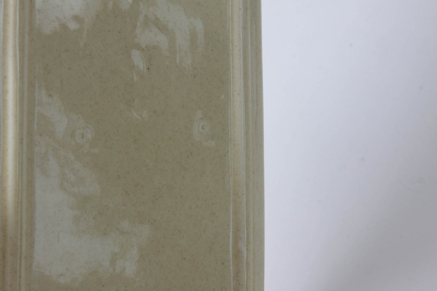 Hand-Painted Ceramic Tableware