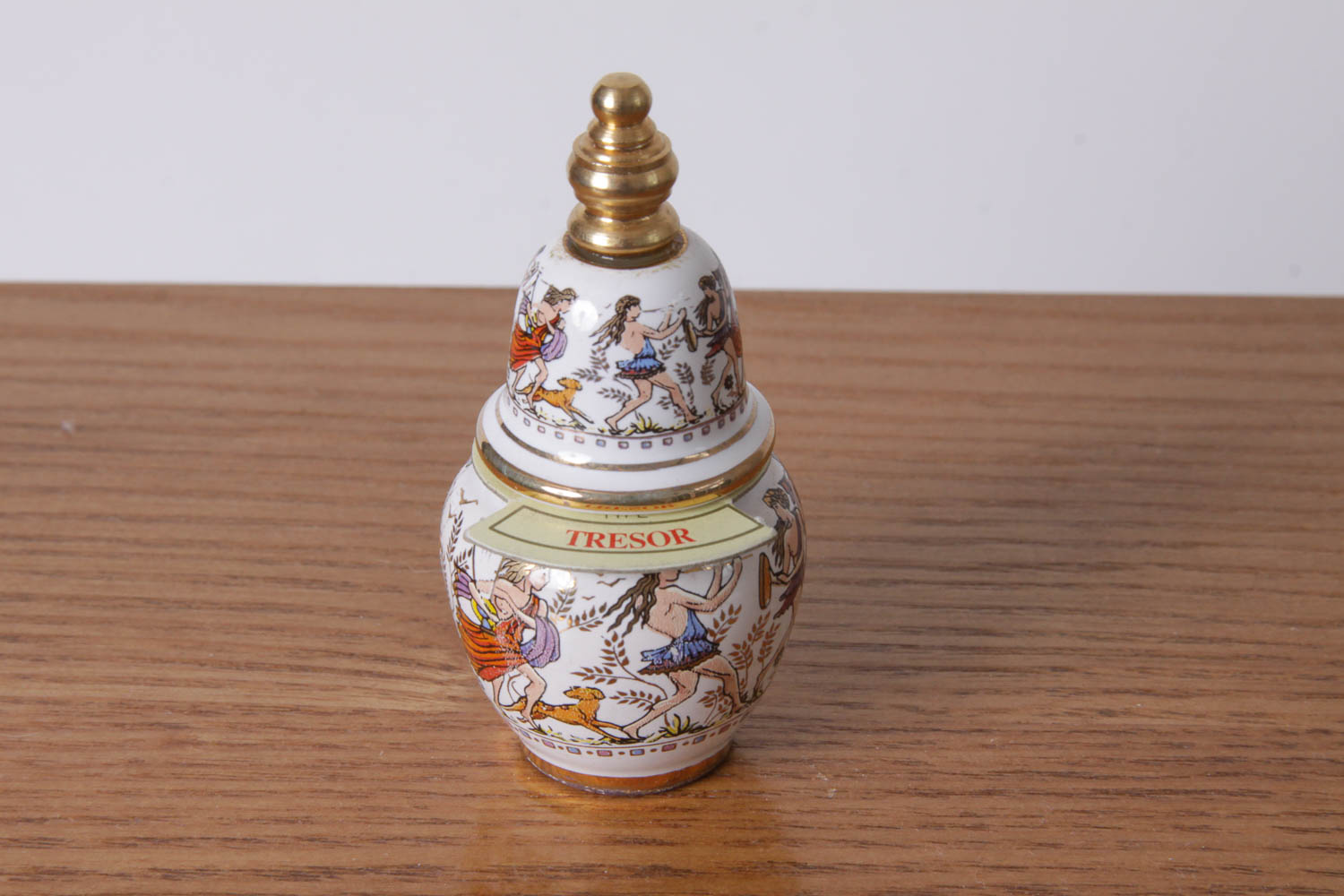 Jewelry Storage Cabinet and Accessories