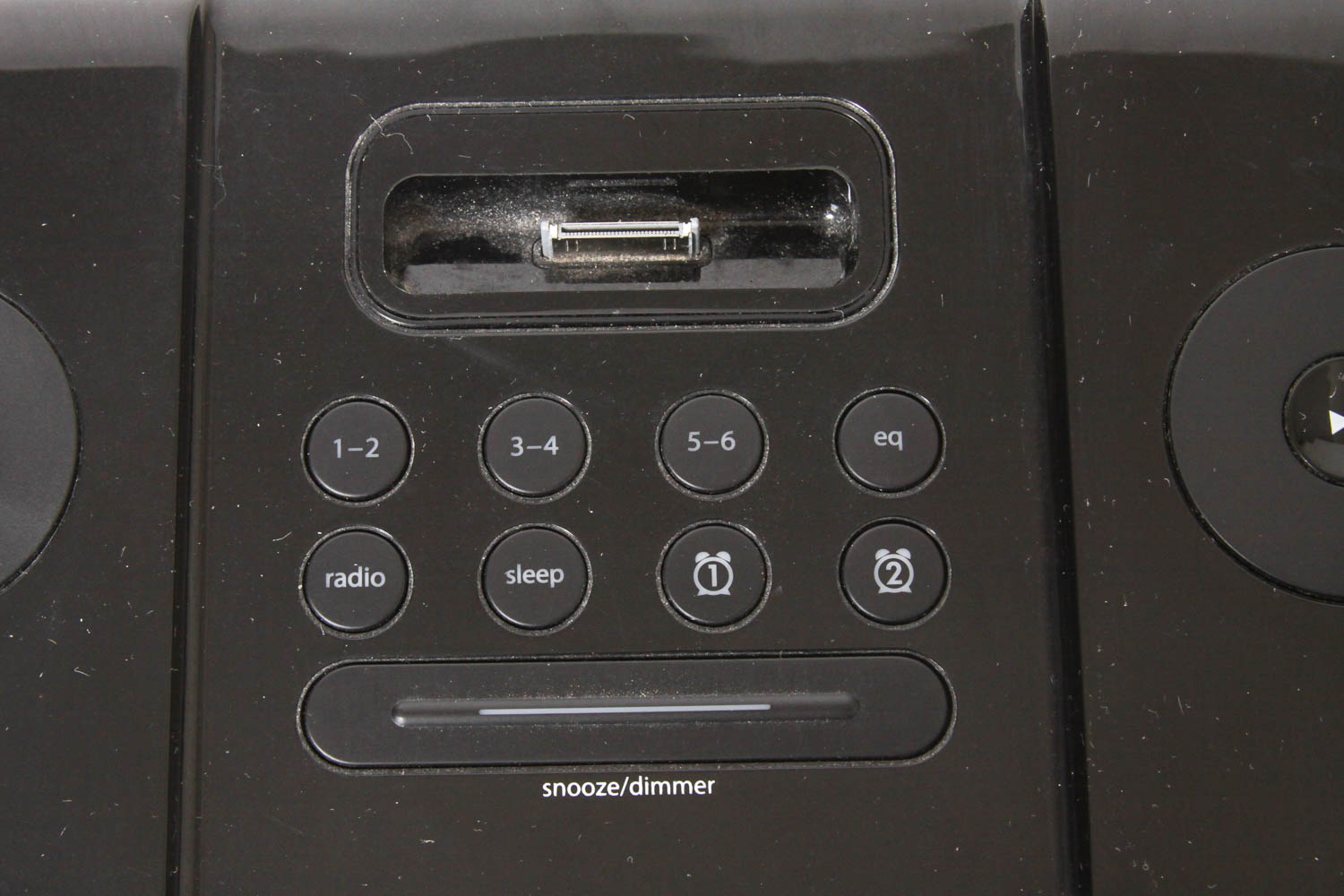 iHome Radio and Charging Station