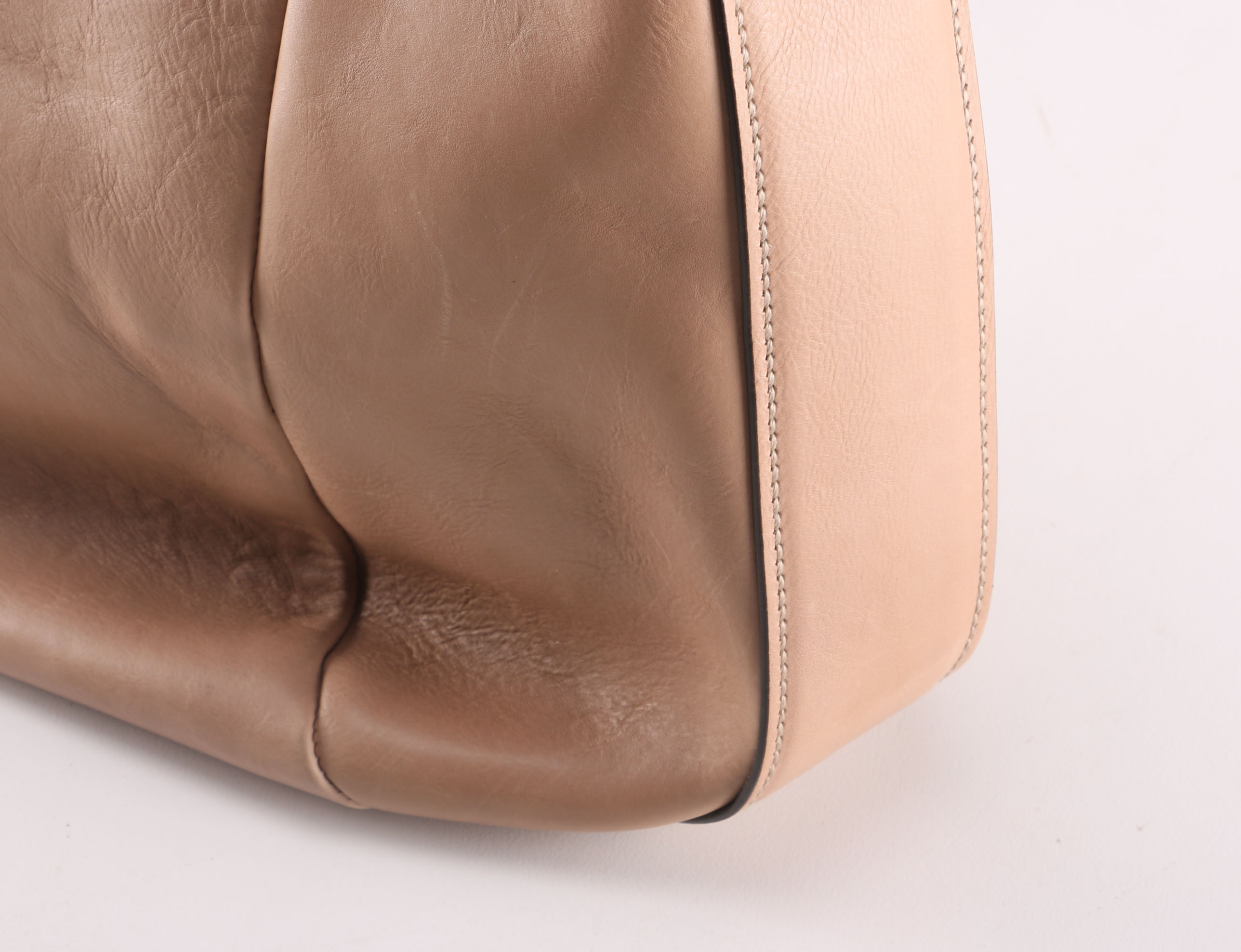 Gucci Tan Leather Shoulder Bag