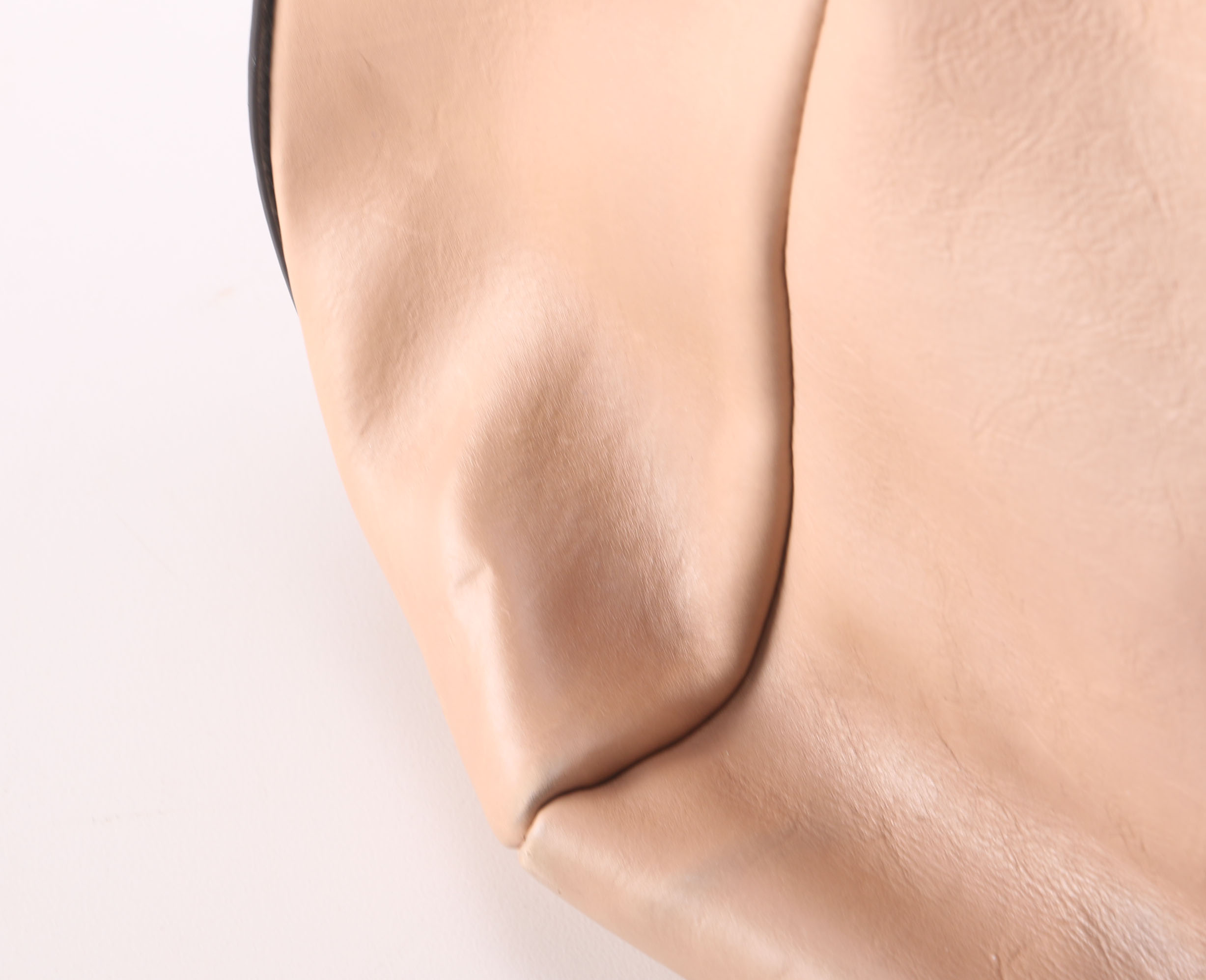 Gucci Tan Leather Shoulder Bag