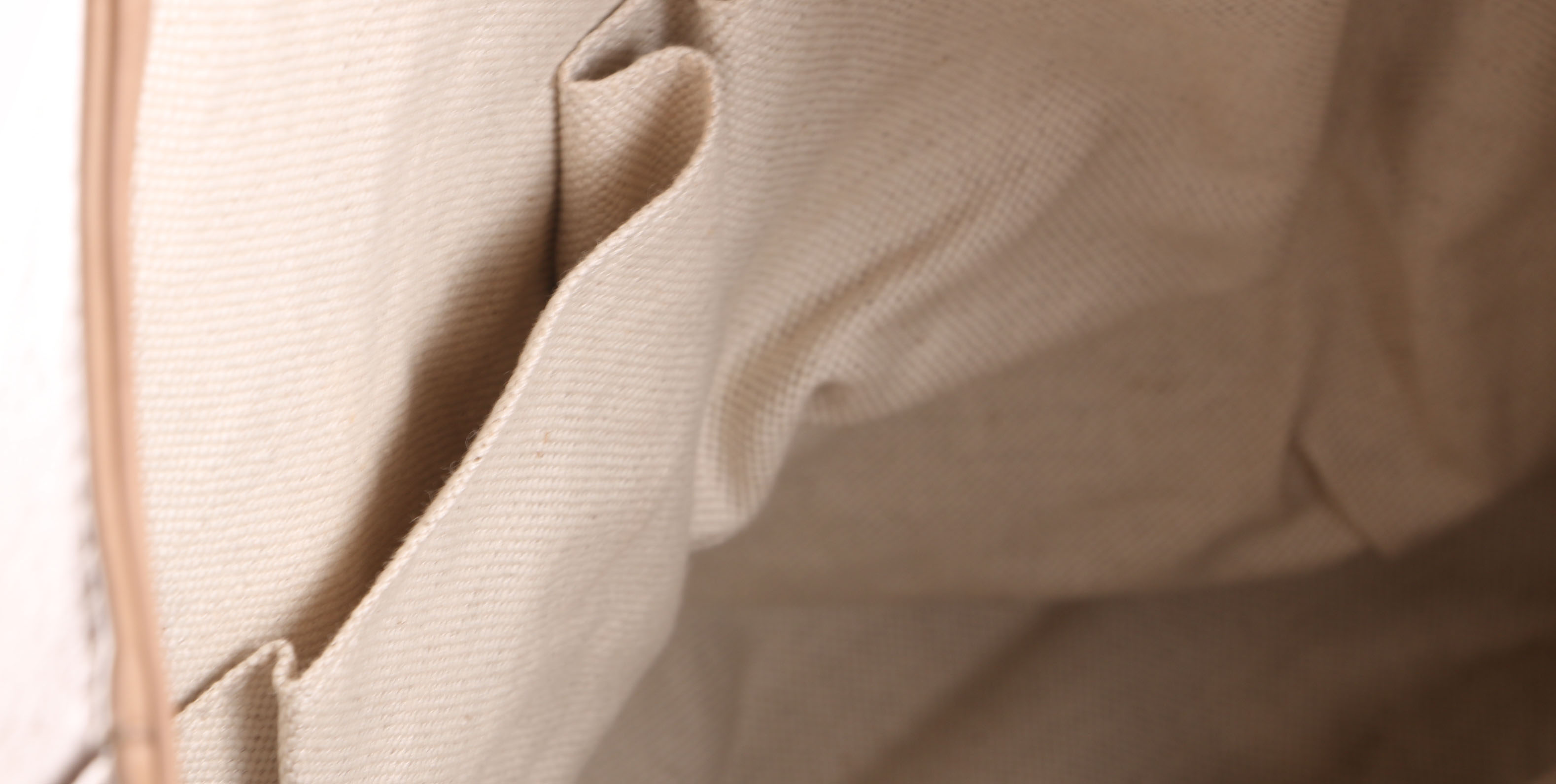 Gucci Tan Leather Shoulder Bag