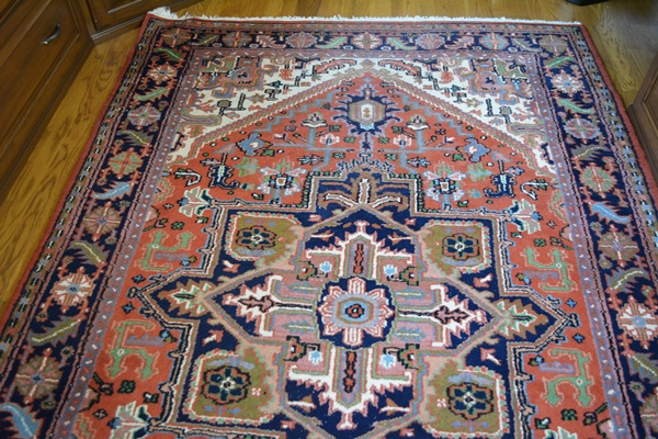 Handwoven Heriz Style Wool Area Rug