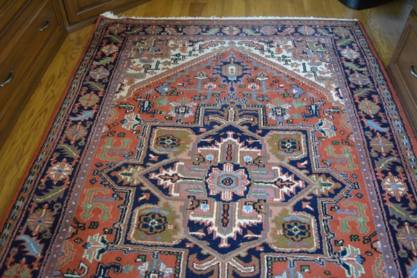 Handwoven Heriz Style Wool Area Rug